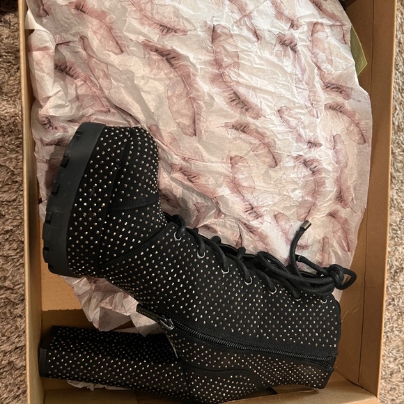 Jessica Simpson black Suede Rhinestone boots - Picture 9 of 9